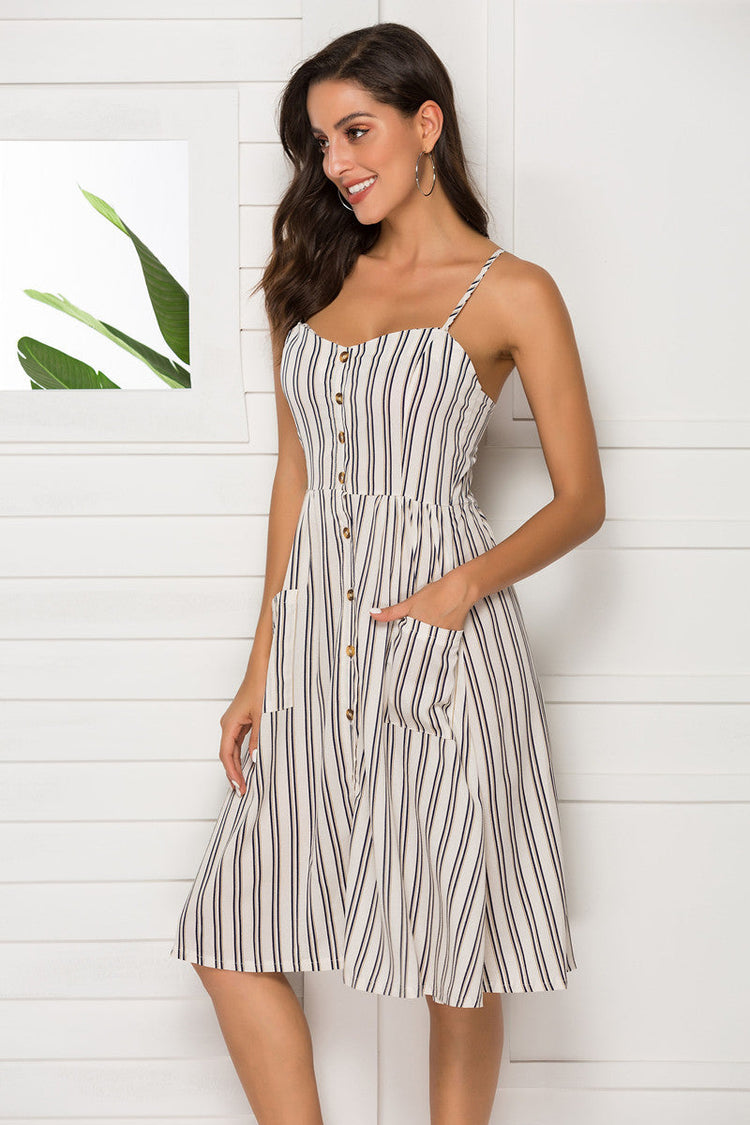 Robe Riviera — Robe Midi Rayée à Bretelles & Boutons Dorés