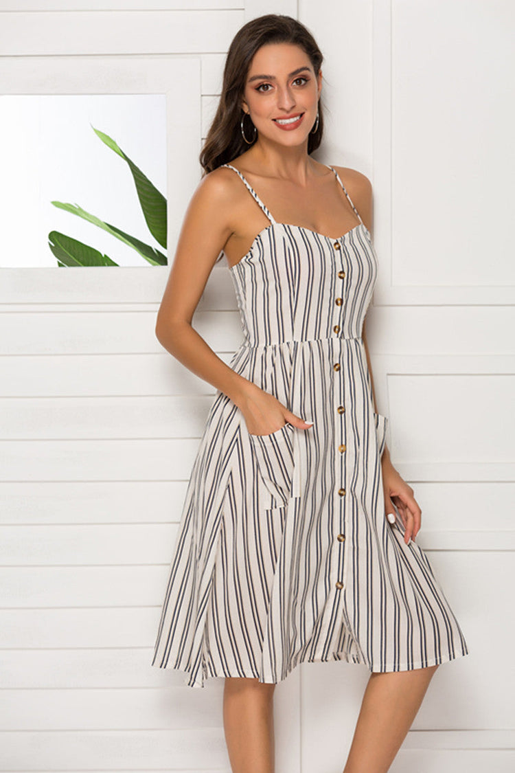Robe Riviera — Robe Midi Rayée à Bretelles & Boutons Dorés